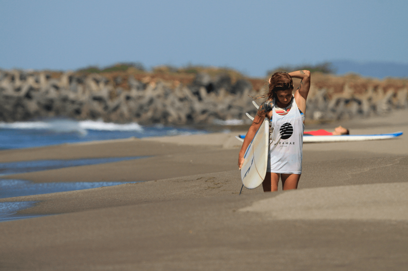Girls surfing experience!!